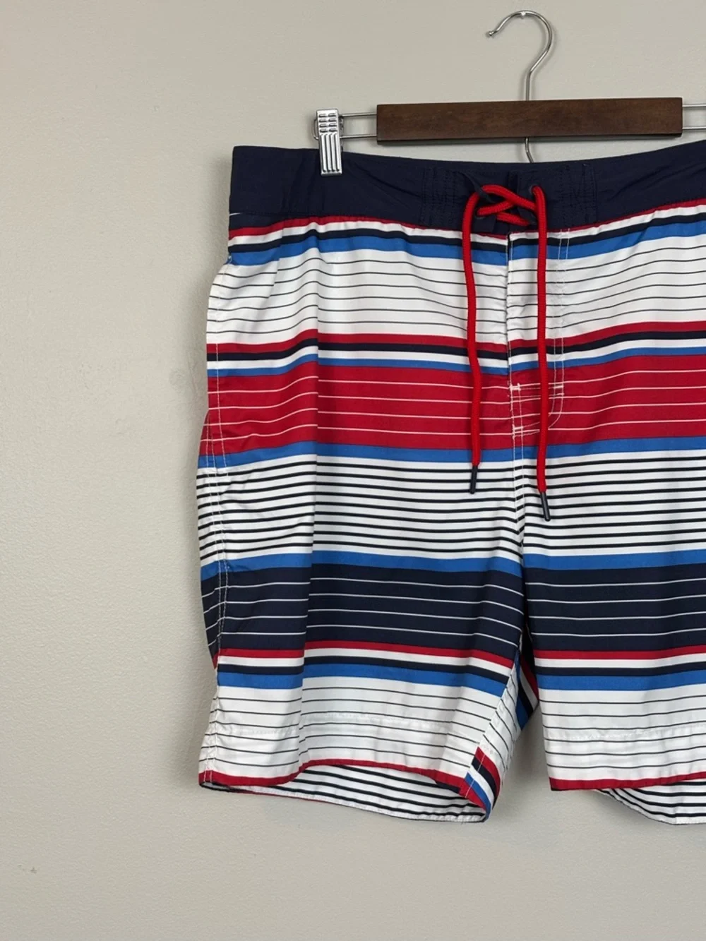 Tommy Hilfiger Swim Trunks Mens XL Red White Blue Striped‎ Patriotic Mesh Lined